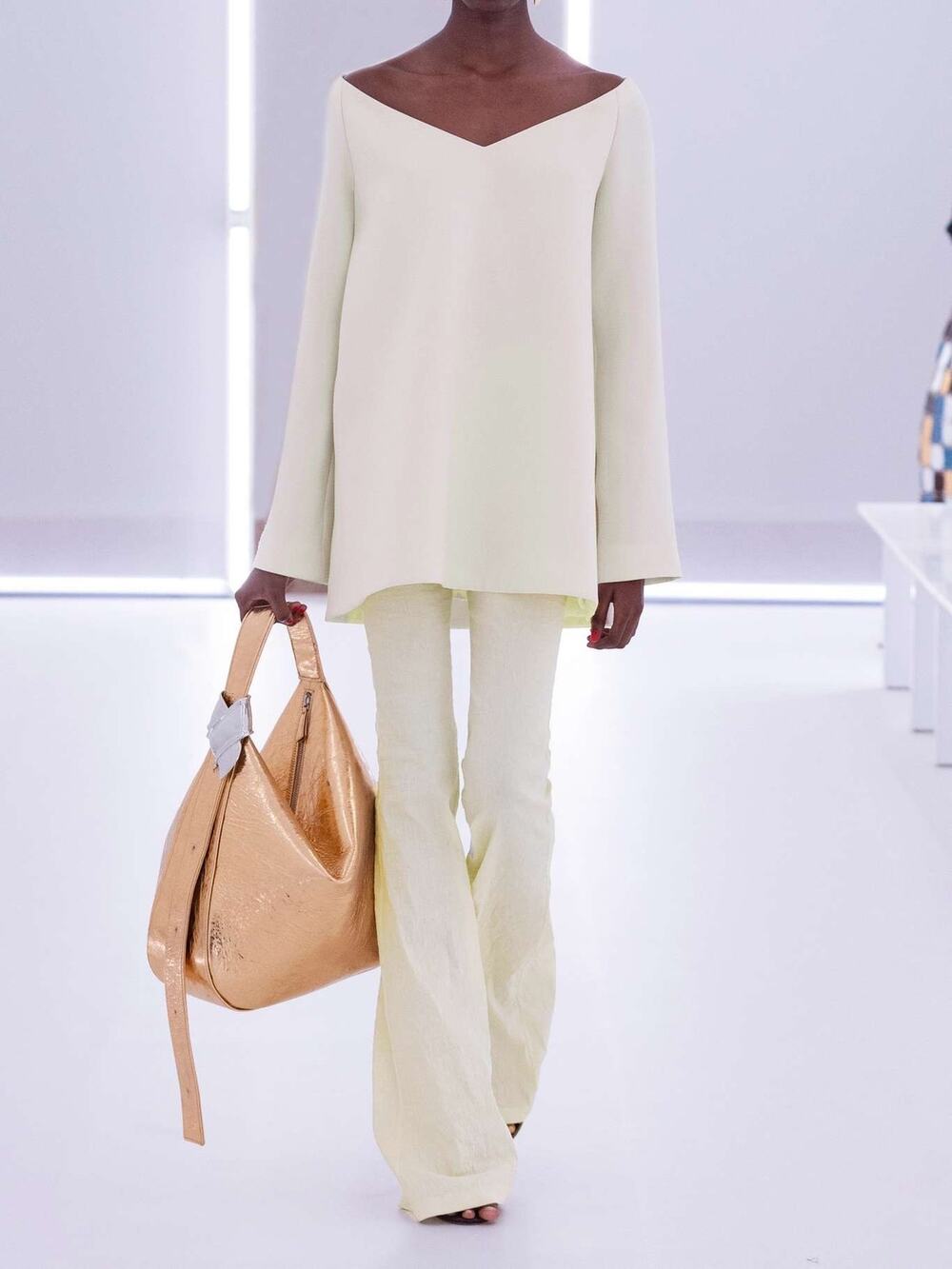 Brandon Maxwell NWT Cream Fae Mid Rise Flare Crinkled Pants Trousers Size 8